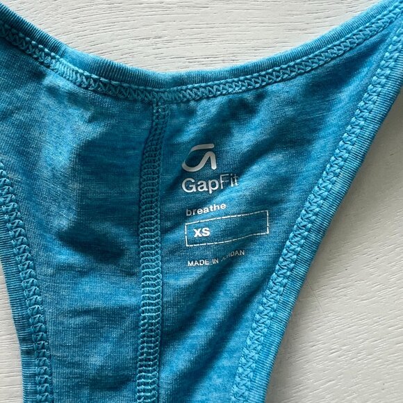 Gap Fit Tank Top - Picture 3 of 3